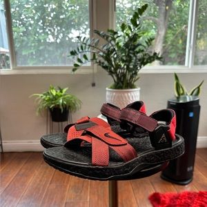 Nike ACG Air Deschutz+ Sandals